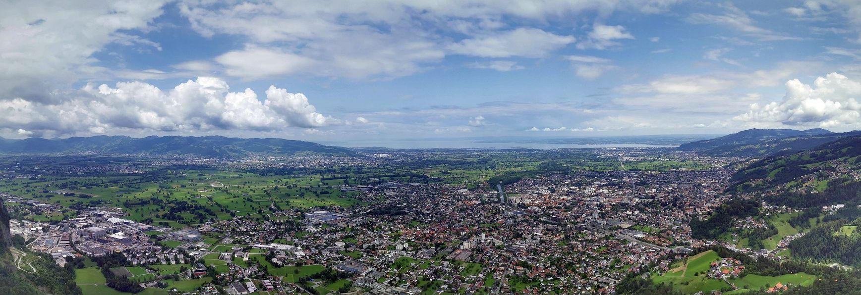 Blick auf das Rheintal 