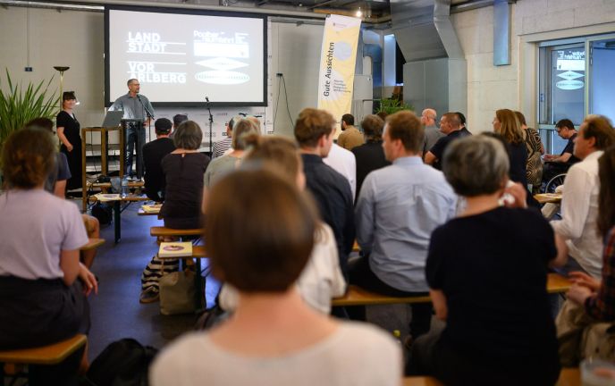 2021_0721_Poolbar_Raumfahrt_PK__001_web 2021_0721_Poolbar_Raumfahrt_PK__001_web